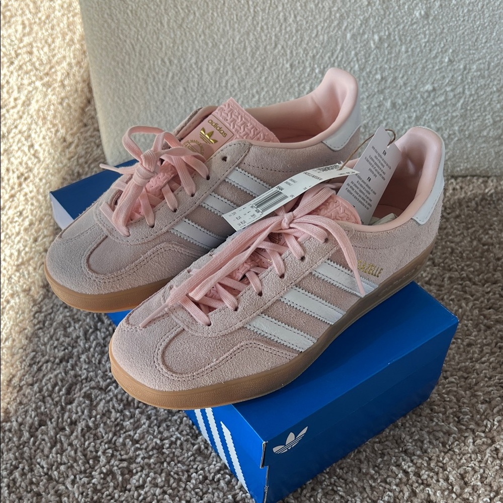 Adidas Gazelle - NWT! - Pink and White Sneakers - Picture 6 of 7